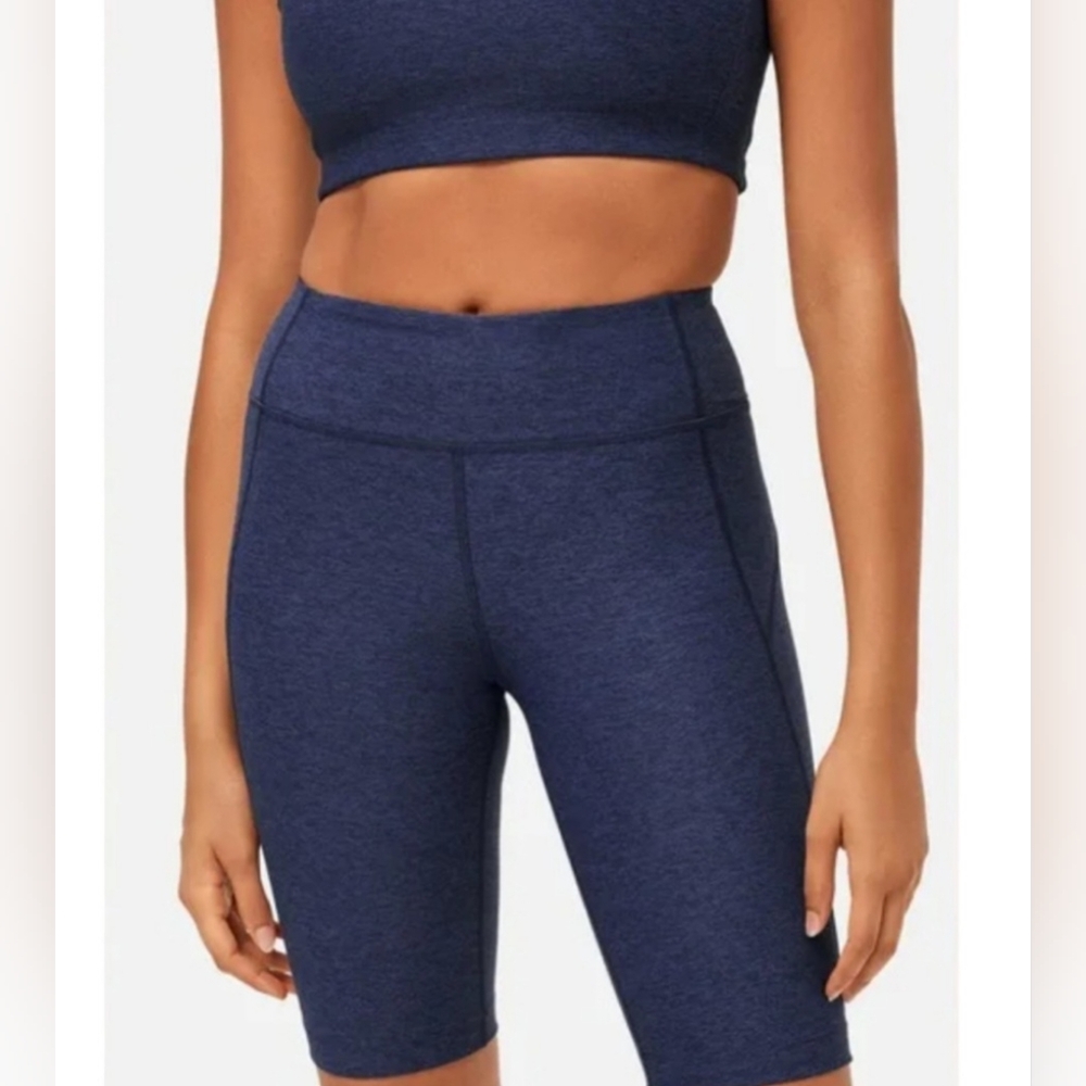 NWT- Outdoor Voices Women's Double Time 10" Shorts